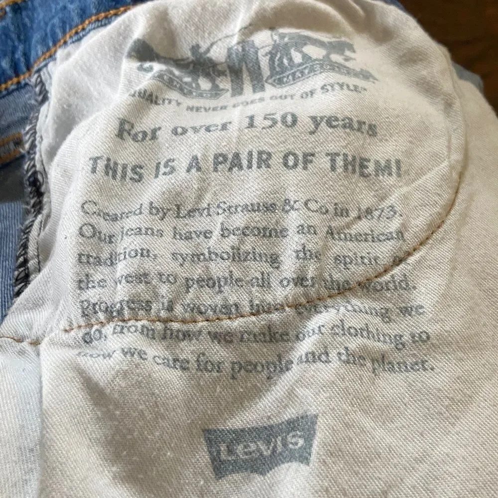 Levi's 505 Classic Straight Jeans in Light Blue Size W40 L30
